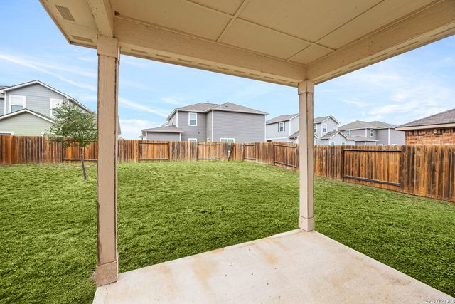 11815 Wolf Cyn, San Antonio, TX 78252