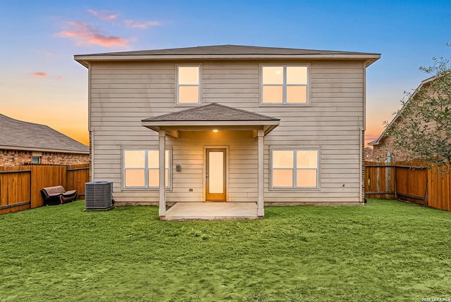 11815 Wolf Cyn, San Antonio, TX 78252