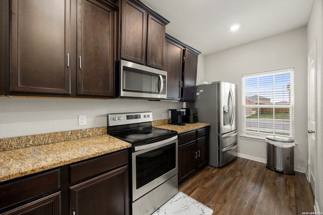 11815 Wolf Cyn, San Antonio, TX 78252