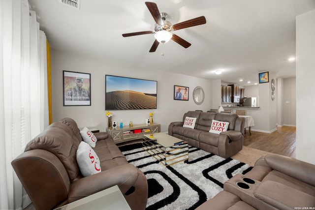 11815 Wolf Cyn, San Antonio, TX 78252