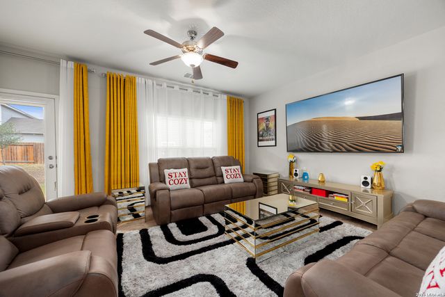 11815 Wolf Cyn, San Antonio, TX 78252