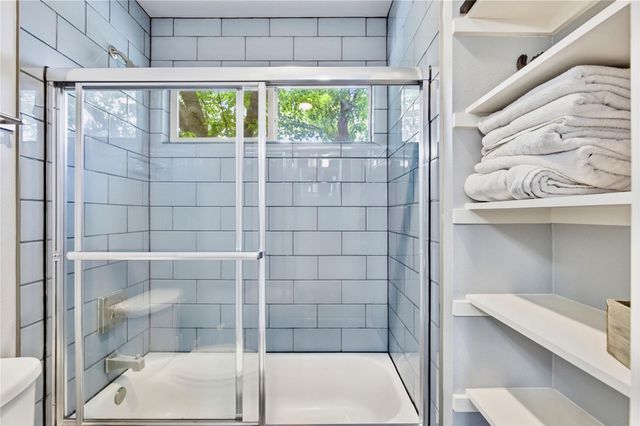 2202 Willow ST B, Austin, TX 78702