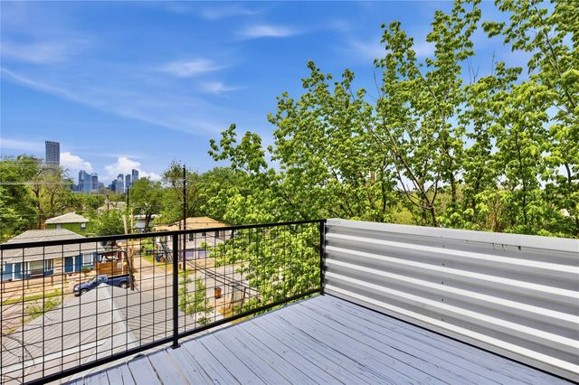 2202 Willow ST B, Austin, TX 78702