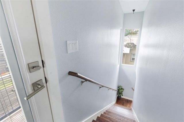 2202 Willow ST B, Austin, TX 78702