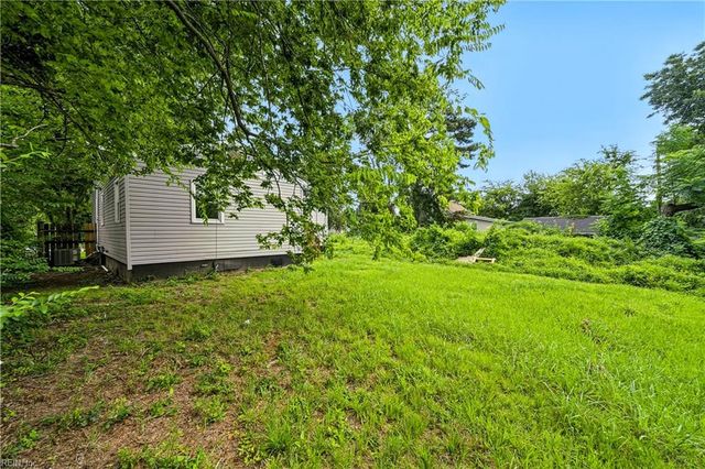 123 Ash AVE, Newport News, VA 23607
