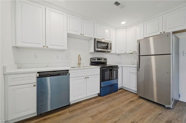 123 Ash AVE, Newport News, VA 23607
