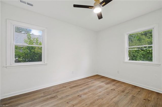123 Ash AVE, Newport News, VA 23607