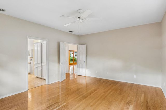 340 Columbine ST, Meadowlakes, TX 78654
