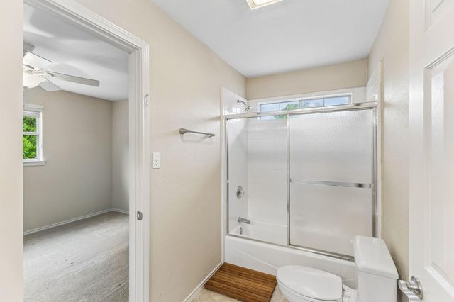 340 Columbine ST, Meadowlakes, TX 78654