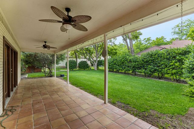 340 Columbine ST, Meadowlakes, TX 78654