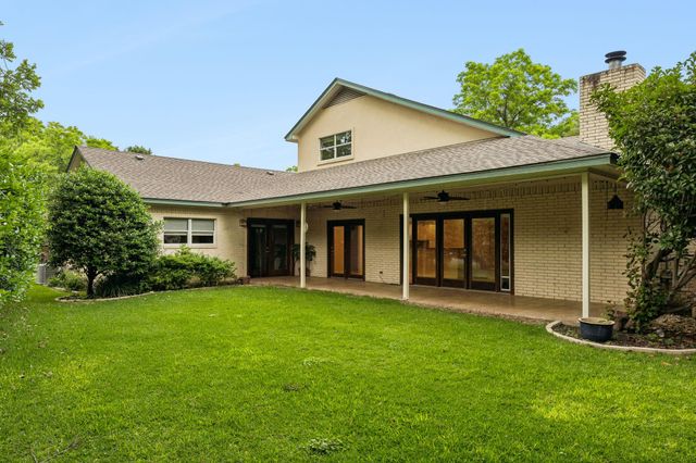 340 Columbine ST, Meadowlakes, TX 78654