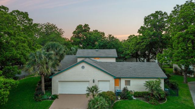 340 Columbine ST, Meadowlakes, TX 78654