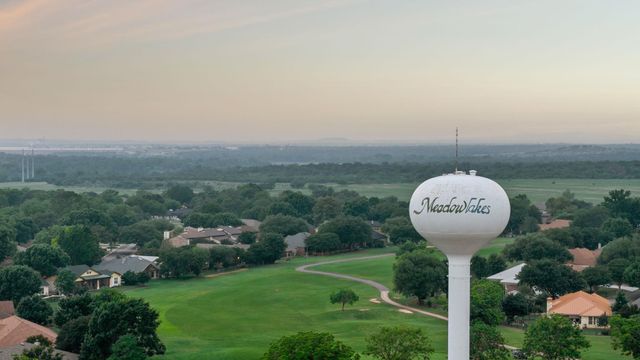 340 Columbine ST, Meadowlakes, TX 78654