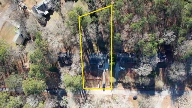 85 Valley Drive, Stockbridge, GA 30281