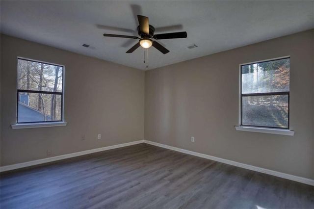 85 Valley Drive, Stockbridge, GA 30281