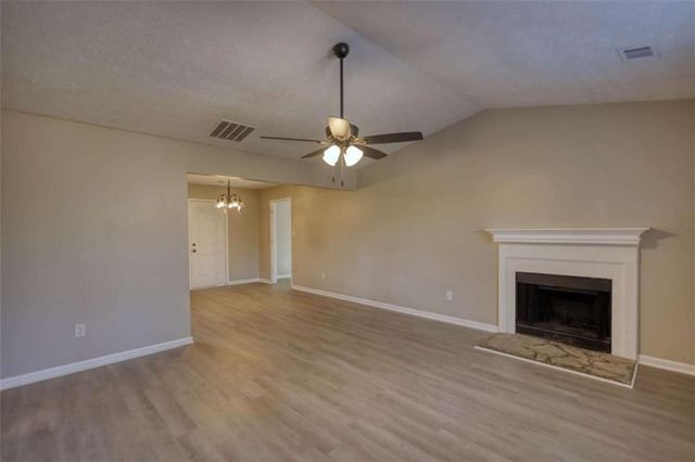 85 Valley Drive, Stockbridge, GA 30281