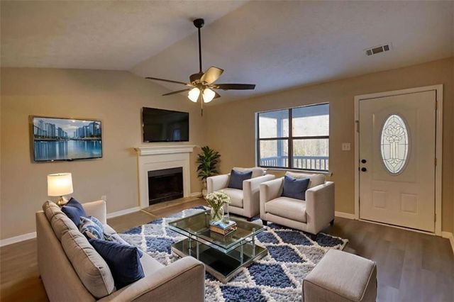 85 Valley Drive, Stockbridge, GA 30281