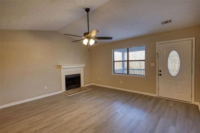 85 Valley Drive, Stockbridge, GA 30281