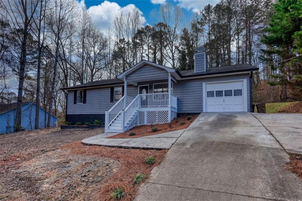85 Valley Drive, Stockbridge, GA 30281