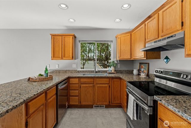 372 Farallone Avenue, Fircrest, WA 98466