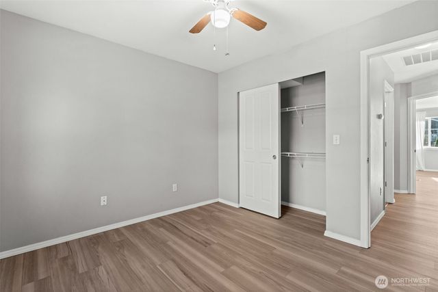 372 Farallone Avenue, Fircrest, WA 98466