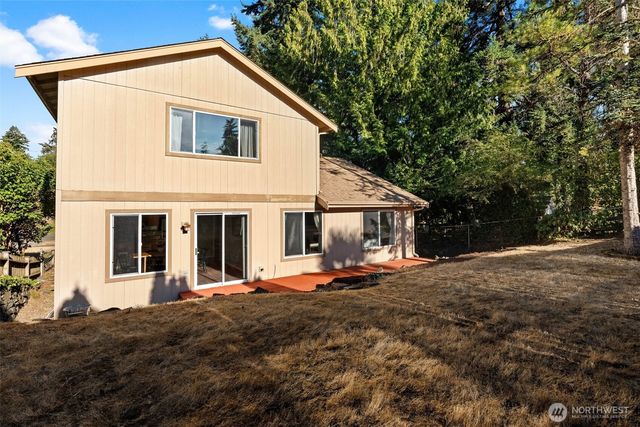372 Farallone Avenue, Fircrest, WA 98466