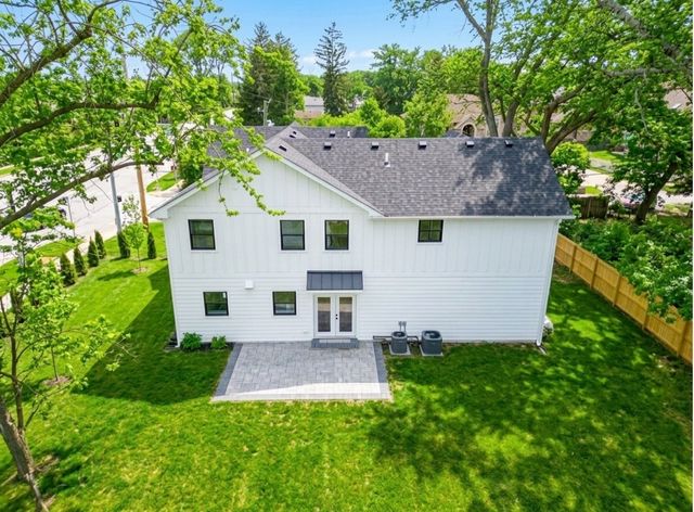 1634 63rd Street, Downers Grove, IL 60516