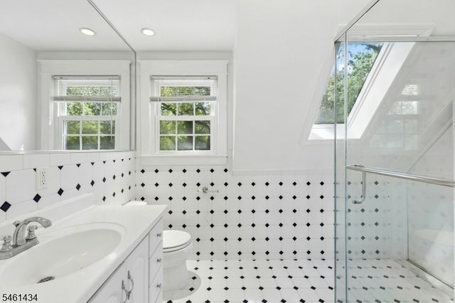 170 New Providence Rd, Mountainside Boro, NJ 07092