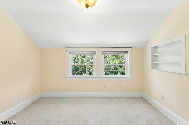 170 New Providence Rd, Mountainside Boro, NJ 07092