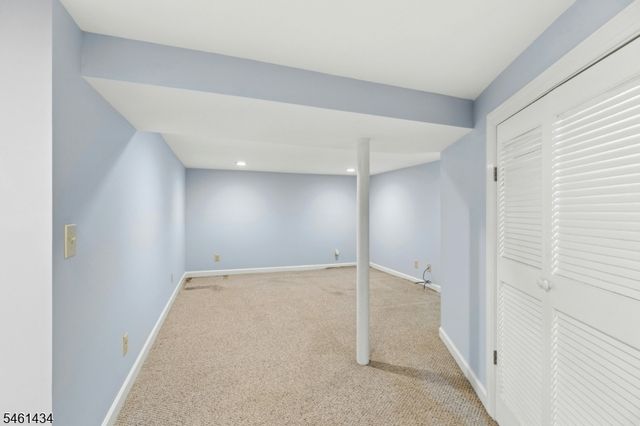 170 New Providence Rd, Mountainside Boro, NJ 07092