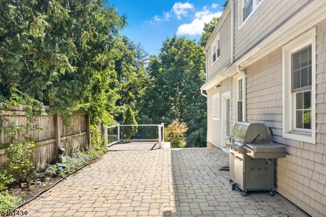 170 New Providence Rd, Mountainside Boro, NJ 07092