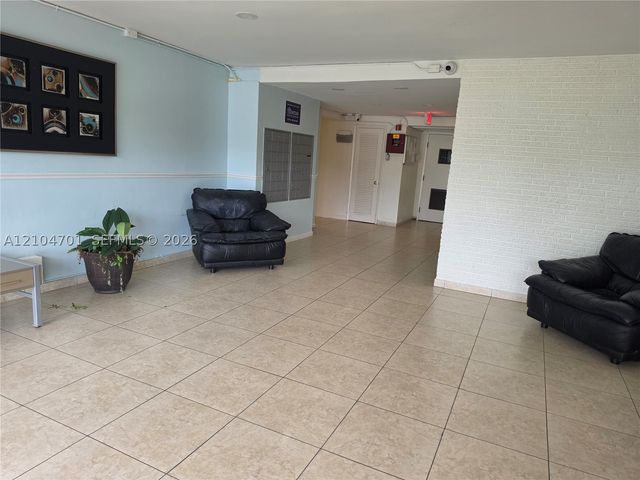 16701 NE 14th Ave 115, Miami, FL 33162