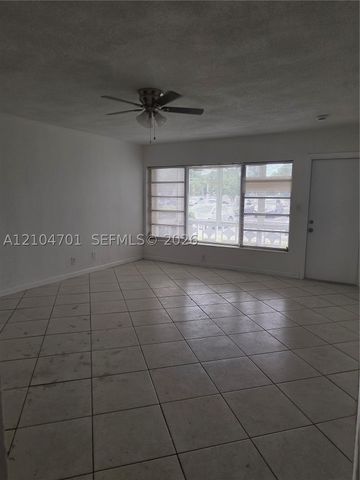 16701 NE 14th Ave 115, Miami, FL 33162