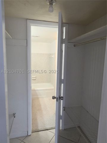 16701 NE 14th Ave 115, Miami, FL 33162