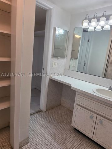 16701 NE 14th Ave 115, Miami, FL 33162