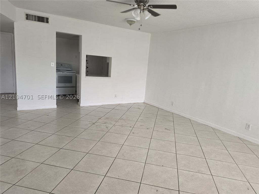 16701 NE 14th Ave 115, Miami, FL 33162