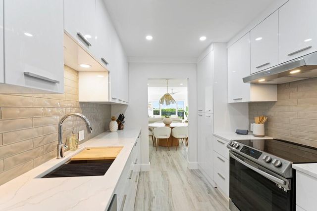 2051 NE Ocean Boulevard C13, Stuart, FL 34996