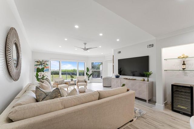 2051 NE Ocean Boulevard C13, Stuart, FL 34996