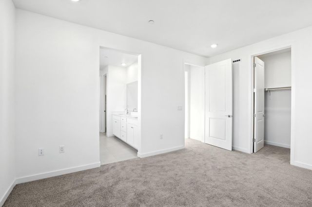 4338 Silver Moss St, Rancho Cordova, CA 95742