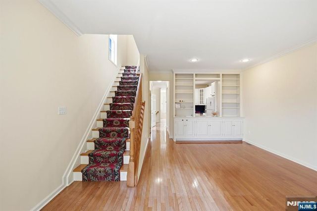 427 Hartford Drive 4028, Nutley, NJ 07110