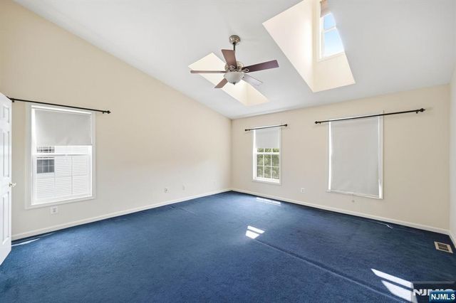427 Hartford Drive 4028, Nutley, NJ 07110