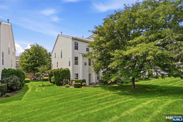 427 Hartford Drive 4028, Nutley, NJ 07110