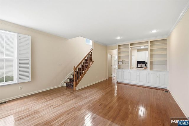 427 Hartford Drive 4028, Nutley, NJ 07110