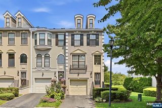 427 Hartford Drive 4028, Nutley, NJ 07110