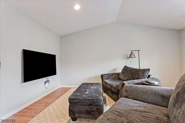 79 Mara Blvd, Sparta Twp., NJ 07871