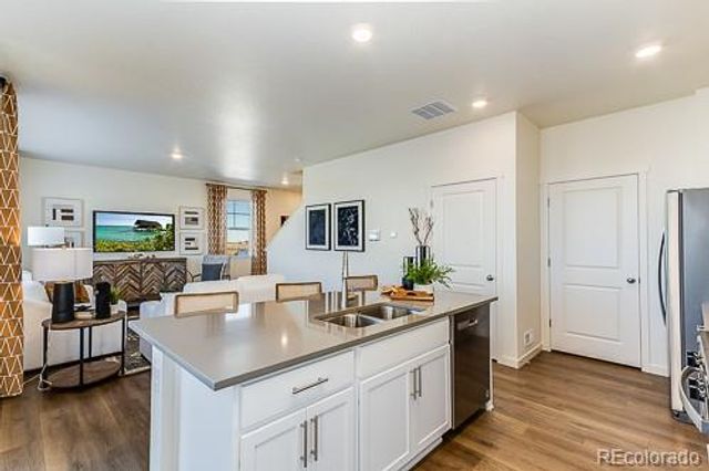 4809 Lynxes Way, Johnstown, CO 80534