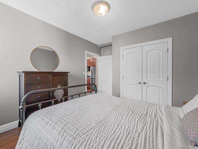2525 Newtown Avenue 5D, Astoria, NY 11102