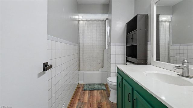 4131 GRACEMONT Drive, Winston-salem, NC 27106