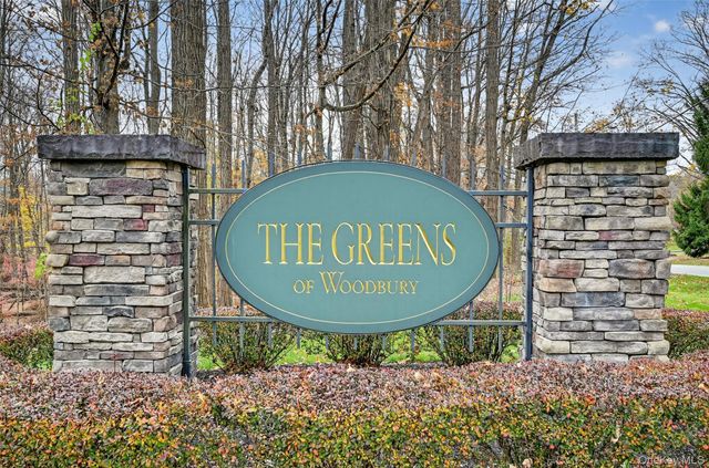 48 Greenwich Avenue, Central Valley, NY 10917