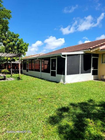 9114 SW 163rd Ter, Palmetto Bay, FL 33157